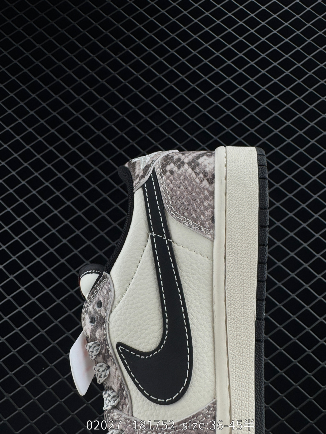 Travis Scott x Nike Air Jordan 1 Low